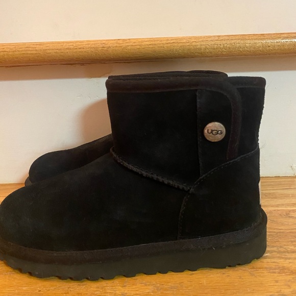 UGG Black Classic Mini Boots - Picture 3 of 7